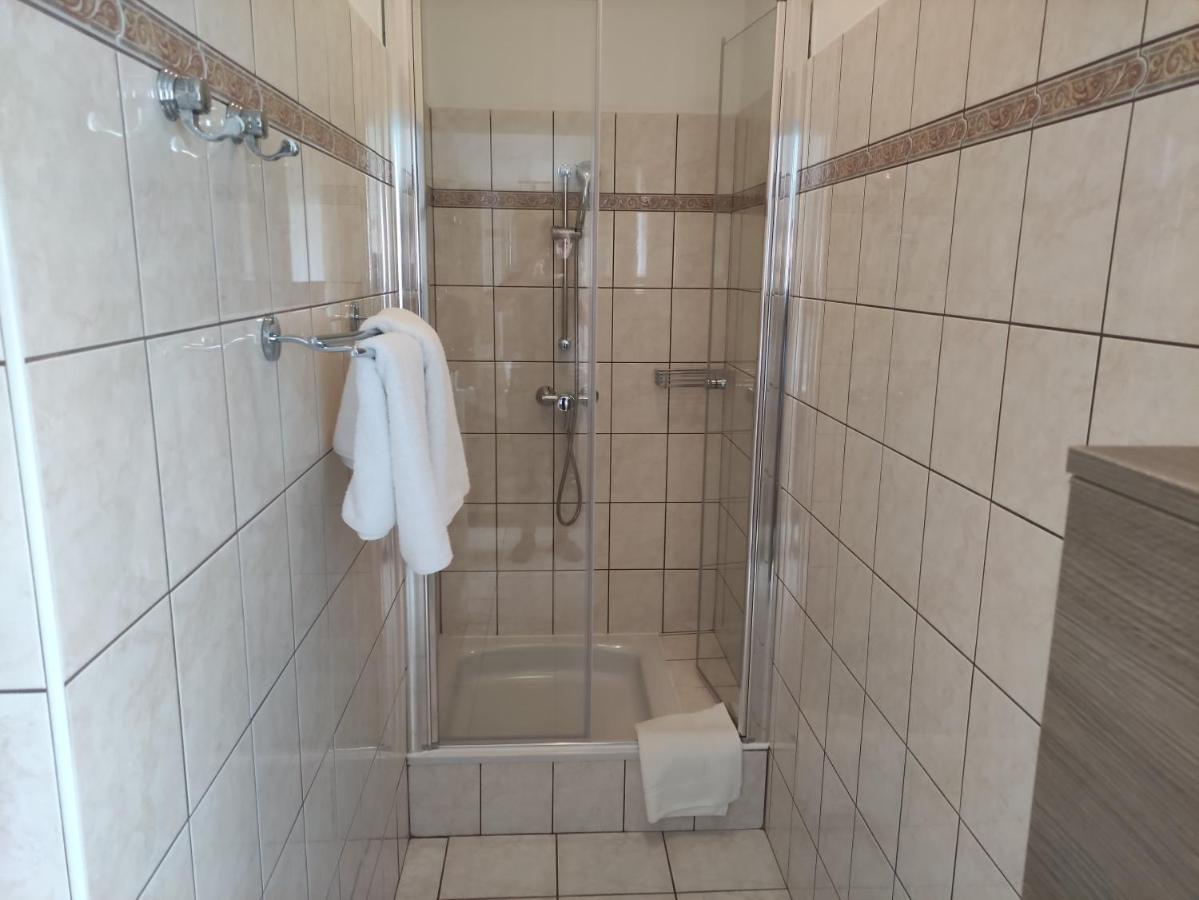 Zsanett Appartement Hévíz Esterno foto