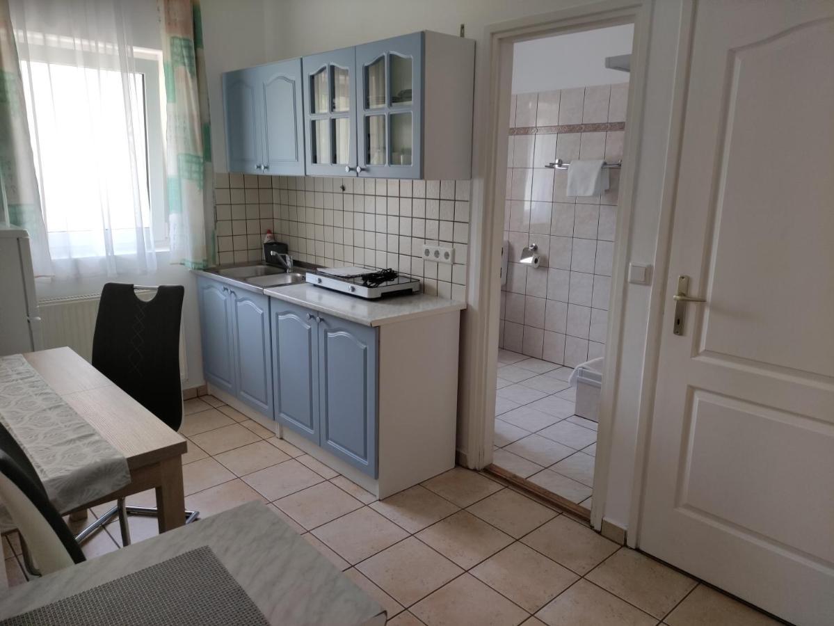 Zsanett Appartement Hévíz Esterno foto