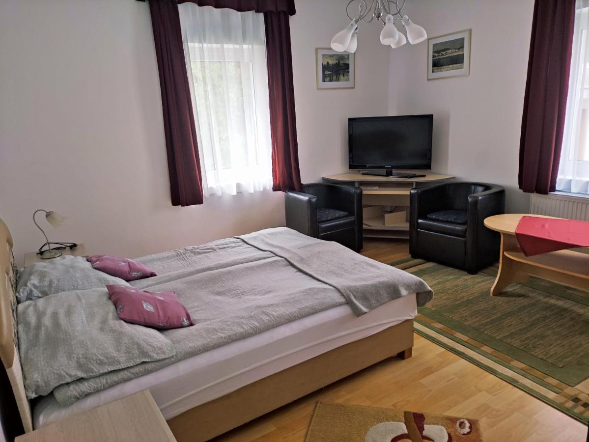 Zsanett Appartement Hévíz Esterno foto