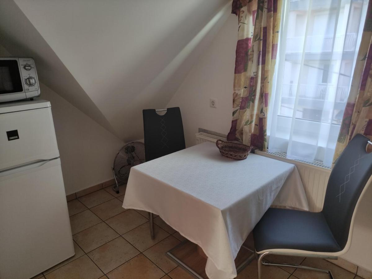Zsanett Appartement Hévíz Esterno foto