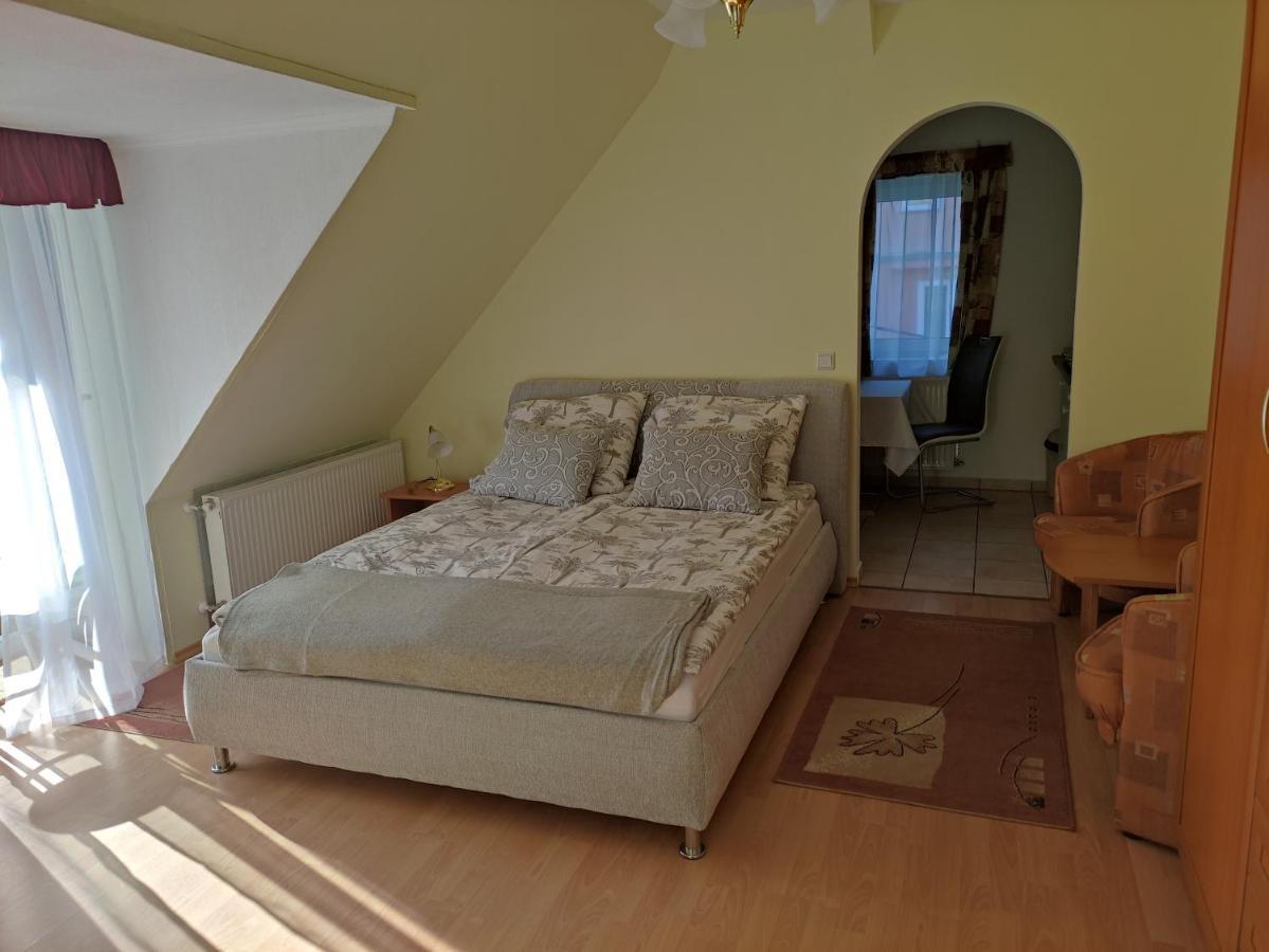 Zsanett Appartement Hévíz Esterno foto