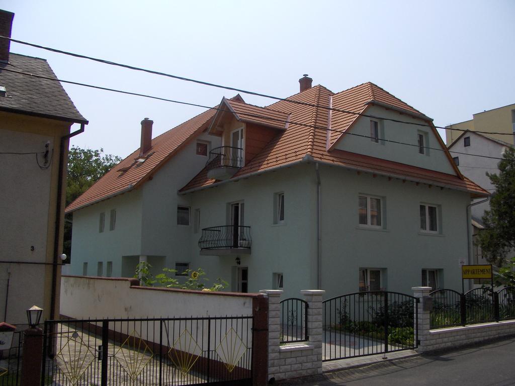 Zsanett Appartement Hévíz Esterno foto